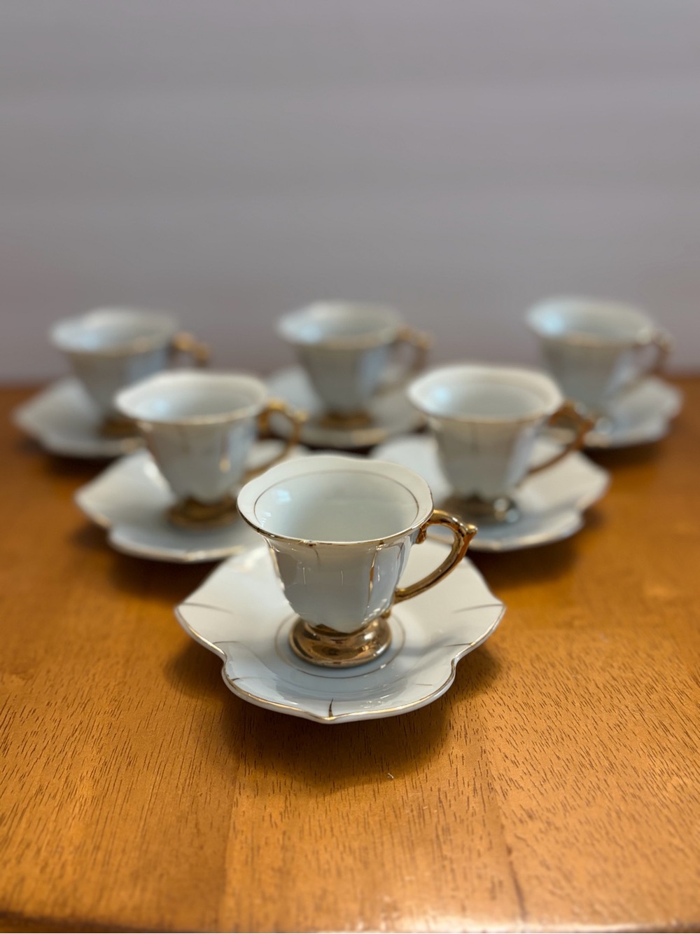 Set Of 6 Vintage Demitasse Cups & Saucers Leaf Petal Shape Gold Trim & Accents